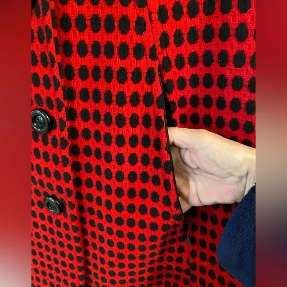 MILLY Beautiful Red & Black Circle Check 100% Wool Cape Lined Rare